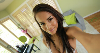 Teeny Latina Girl - бесплатное порно на 1PORNO.NET
