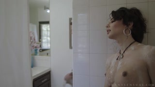 Cheating on Stepbrother in the Shower - бесплатное порно на 1PORNO.NET