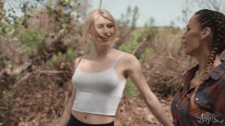 Big Tits Outdoor Adventure with Izzy and Mckenzie - лучшее порно без регистрации 1PORNO.NET