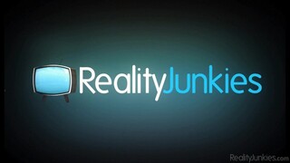 Tommy Pistol Fucks Brunette Stepdad's Daughter - бесплатное порно на 1PORNO.NET
