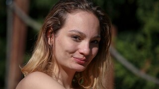 Shaved and Solo: Lina's Heavenly Delight - бесплатное порно на 1PORNO.NET