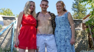 Threesome Fun with Blonde and Redhead Gilfs - бесплатное порно на 1PORNO.NET