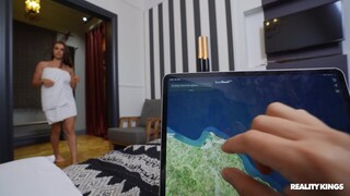 POV Blowjob and Cumshot in the Shower - лучшее порно без регистрации 1PORNO.NET