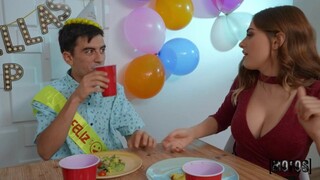 Birthday Blowjob Party - лучшее порно без регистрации 1PORNO.NET