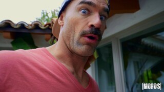 Cleo's Outdoor Sex - бесплатное порно на 1PORNO.NET