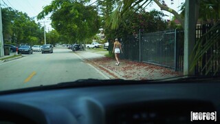 Outdoor Fun with Girlfriend - лучшее порно без регистрации 1PORNO.NET