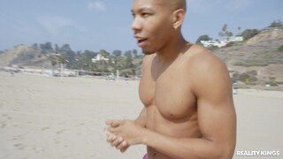 Alexis Tae's Beachside Blowjob and Fucking - лучшее порно без регистрации 1PORNO.NET