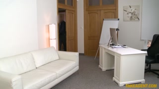 Pink Pussy Licked and Fucked in Office - лучшее порно без регистрации 1PORNO.NET