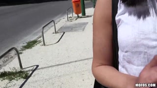 Jenny Sapphire’s Wild Outdoor Facial Adventure - лучшее порно без регистрации 1PORNO.NET