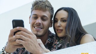 My Brunette Neighbor's Wet Pussy - лучшее порно без регистрации 1PORNO.NET