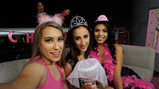 Young and Wild Threesome Party - бесплатное порно на 1PORNO.NET