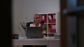 Cristal Caitlin Fucks in Office - лучшее порно без регистрации 1PORNO.NET