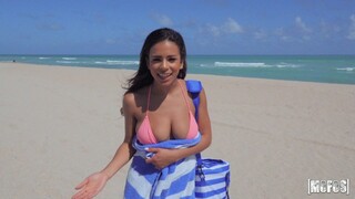 Natural Tits Latina Autumn Falls Rides Reverse Cowgirl - бесплатное порно на 1PORNO.NET