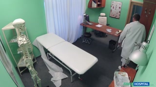 Doctor Fucks Blonde in Medical Office - лучшее порно без регистрации 1PORNO.NET