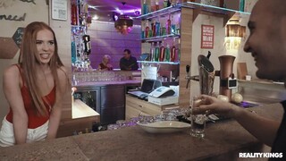 Short Haired Barmaid's Big Cock Fuck - лучшее порно без регистрации 1PORNO.NET