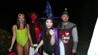 Chad White Fucks Cory Chase & Anastasia Rose in Wild Halloweeny Threesome - бесплатное порно на 1PORNO.NET