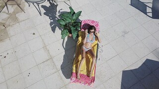 Heather Vahn Gets Wet Outside - лучшее порно без регистрации 1PORNO.NET