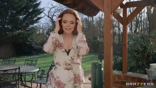 Ella's Outdoor Pussy Licking Session - бесплатное порно на 1PORNO.NET