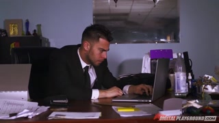Veronica Rodriguez - Office Maid Squirts Everywhere - лучшее порно без регистрации 1PORNO.NET