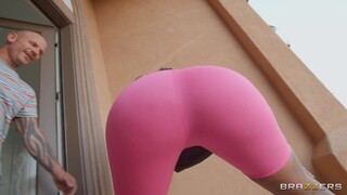 Double Blowjob & Deepthroat Action with Halle Hayes & Jennifer Exxotic - бесплатное порно на 1PORNO.NET