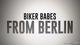 Big Tits, Big Cocks, and Cum Swapping in Berlin - лучшее порно без регистрации 1PORNO.NET