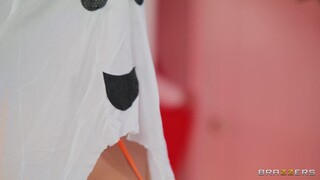 Halloween Swing with LaSirena69 and Friends - лучшее порно без регистрации 1PORNO.NET