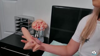 Blonde Teen Aria Banks in Pink Pantyhose Fists Her Wet Pussy - лучшее порно без регистрации 1PORNO.NET