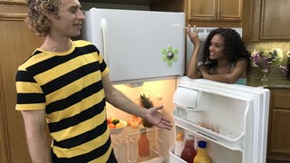 Blonde Bombshell Gets Strap-On Facial - бесплатное порно на 1PORNO.NET