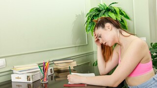 Teen Solo: Kitsune Liss with Shaved Pussy and Toys - лучшее порно без регистрации 1PORNO.NET