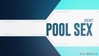 Tattooed Brunette Gets Wet in the Pool - бесплатное порно на 1PORNO.NET