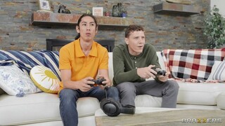Hot Stepmom Gets Pantsed - лучшее порно без регистрации 1PORNO.NET