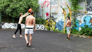 Mature Helene vs. 3 Young Bucks - лучшее порно без регистрации 1PORNO.NET