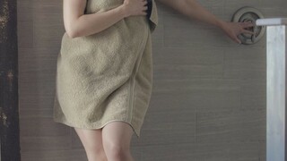 Dark Hair, Hot Water: Crystal Clark - лучшее порно без регистрации 1PORNO.NET
