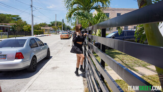 Teen Bandit Honey Hayes Gets Horny and Naughty - бесплатное порно на 1PORNO.NET