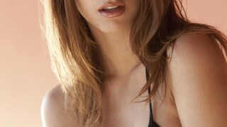 Brunette Takes on Solo - бесплатное порно на 1PORNO.NET