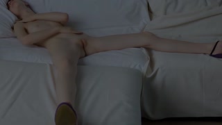 Masturbating Lady Deluxe - лучшее порно без регистрации 1PORNO.NET