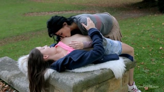 Come And Get Me - Lesbian Outdoor Masturbation with Shaved Pussies - бесплатное порно на 1PORNO.NET