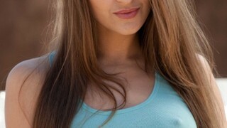 Natural Tits Auburn Beauty - бесплатное порно на 1PORNO.NET
