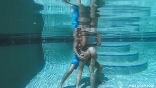 The Life Aquatic with Busty MILF Alexis Monroe - бесплатное порно на 1PORNO.NET
