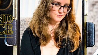 Horny Brunette GF Delivers Deepthroat Blowjob & Pussy Play - лучшее порно без регистрации 1PORNO.NET