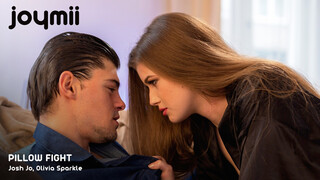 Josh Jo Pounds Olivia Sparkle in Wild Pillow Fight - лучшее порно без регистрации 1PORNO.NET