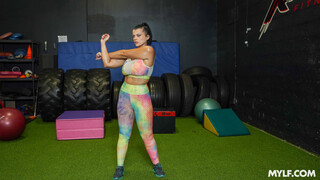 Nadia White MILF Takes Johnny The Kid’s Hard Workout - бесплатное порно на 1PORNO.NET