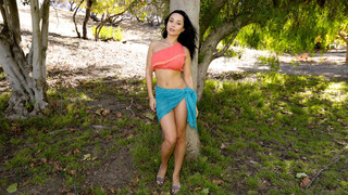 Crystal Rush MILF sucks and fucks hard dick in nature - бесплатное порно на 1PORNO.NET