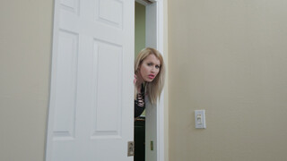 Katie Monroe’s Hot MILF Adventure - бесплатное порно на 1PORNO.NET