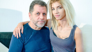 Naughty Young Girl Fucks Her Old Neighbor - бесплатное порно на 1PORNO.NET