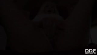 British MILF Amber Jayne shows off her big tits - лучшее порно без регистрации 1PORNO.NET