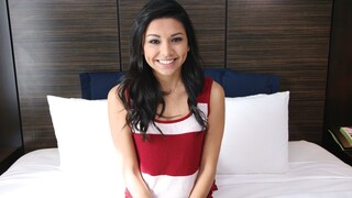 19 YO Amateur Serena Torres Takes Big Cock - лучшее порно без регистрации 1PORNO.NET