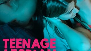 Young Lesbian Teens Alina & Kristen Play with Natural Tits - бесплатное порно на 1PORNO.NET