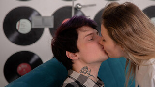 Squeal Queen Vanya Takes Big Cock Rough - бесплатное порно на 1PORNO.NET