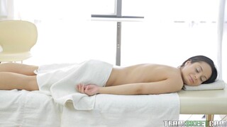 Young Sasha Enjoys a Hot Massage Fuck Session - лучшее порно без регистрации 1PORNO.NET